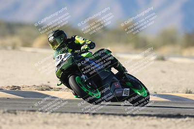 media/Dec-07-2025-CVMA (Sun) [[3e7d2de5dc]]/Race 12- Formula 40 MW and LW/